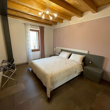 Dimora Rosso San Zeno - Wifi Veloce E Adatto Per Famiglie Verona Exterior foto