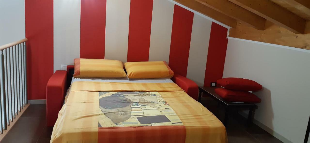 Dimora Rosso San Zeno - Wifi Veloce E Adatto Per Famiglie Verona Exterior foto